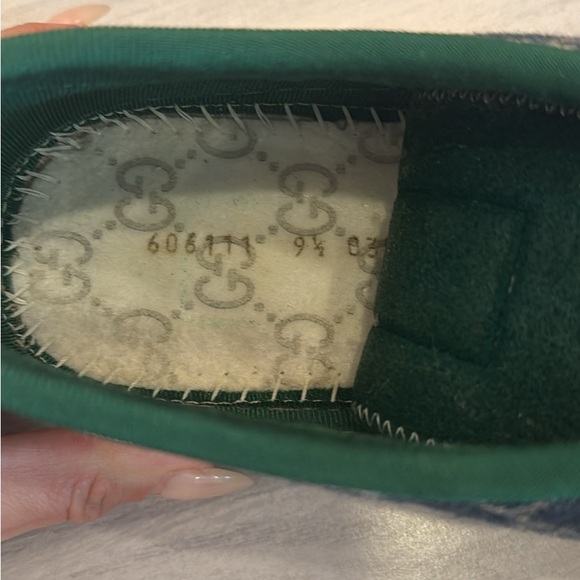 Gucci Navy and Red Sneakers - Picture 5 of 5